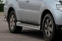 Mitsubishi Pajero Wagon IV 2006-2021 Seitliche Rohre (2 Stk., Edelstahl) Foto 4