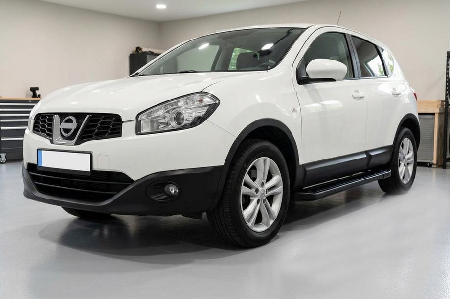 Nissan Qashqai 2010-2014 Trittbretter Allmond Black (2 Stk., Aluminium) Foto 1