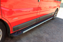 Renault Trafic 2001–2015 Seitenschweller RedLine V1 (2 Stk., Aluminium) Foto 1