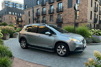 Peugeot 2008 2013-2019 Trittbretter Allmond Black (2 Stk., Aluminium) Foto 1