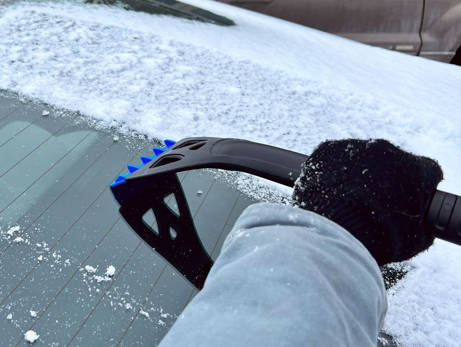 Wie man den richtigen Autoscheibenkratzer wählt: Der Schlüssel zu sicherer Sicht