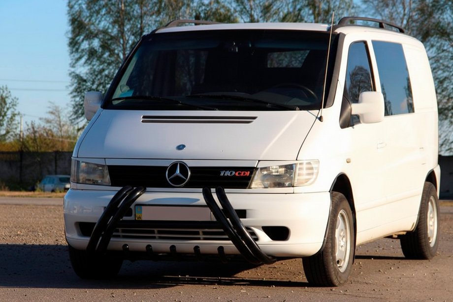 Mercedes Vito W638 1996-2003 Frontschutzbügel Kelebek WT011 Black (Edelstahl) Foto 2
