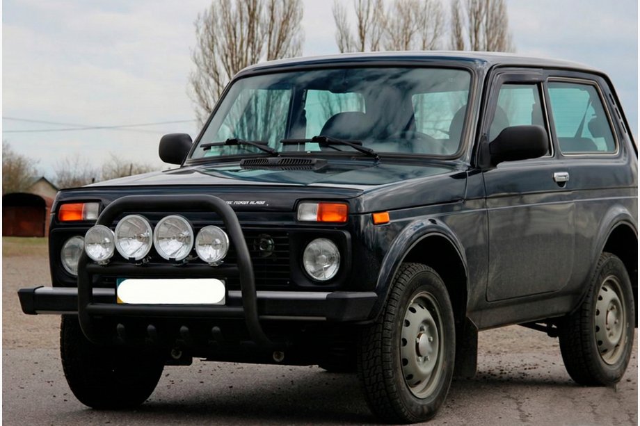 Lada Niva und Urban 1977- Frontbügel QT007 Schwarz (Edelstahl) Foto 4