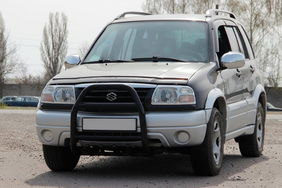 Suzuki Vitara 1998-2006 Frontbügel QT007 Schwarz (Edelstahl) Image
