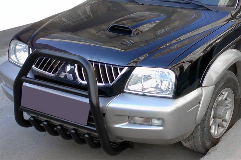 Mitsubishi L200 1996-2006 Frontbügel QT007 Schwarz (Edelstahl) Foto 1