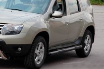 Renault Duster 2008–2017 Seitliche Trittrohre mit Einsätzen Black (2 Stk., Edelstahl) Foto 2