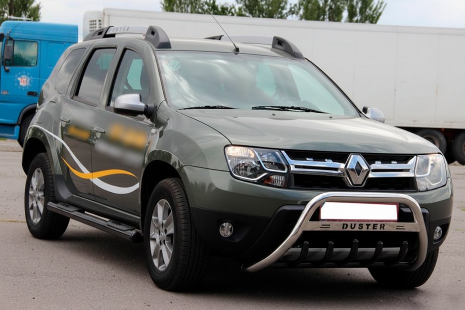 Dacia Duster 2008-2018 Seitliche Trittrohre mit Einsätzen Black (2 Stk., Edelstahl) Foto 5