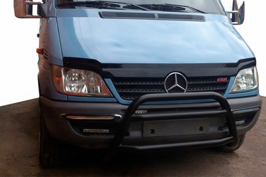Mercedes Sprinter W901/902/903/904/905 1995–2006 Frontbügel WT022 Schwarz (Edelstahl) Foto 1