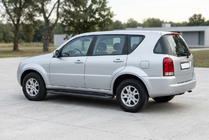SsangYong Rexton I 2001-2017 Trittbretter Allmond Black (2 Stk., Aluminium) Foto 1