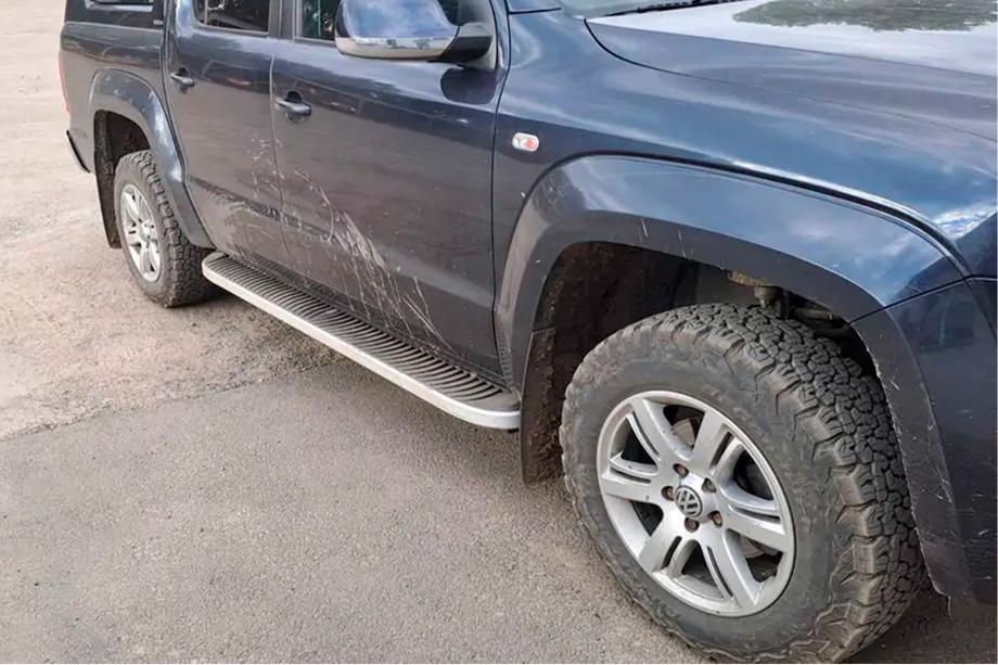 Volkswagen Amarok 2010-2022 Seitenschweller Tayga Grey (2 Stk., Aluminium) Image