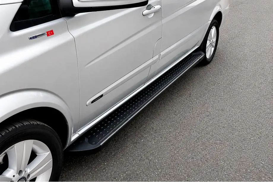 Mercedes Vito/V-class W447 2014- Trittbretter Allmond Black (2 Stk., Aluminium) Image