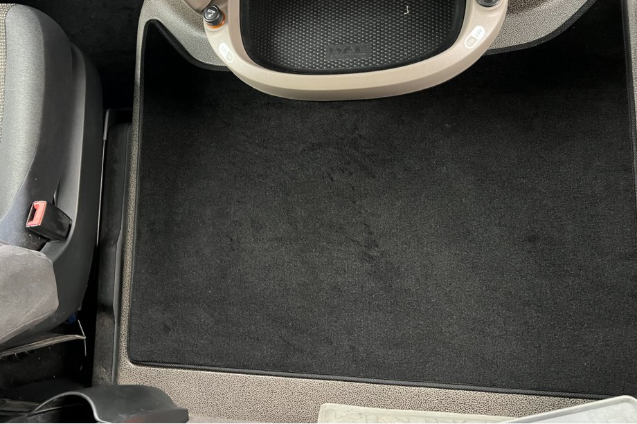 DAF XF105 2005-2013 Textil Fußmatten Deluxe (Schwarz) Foto 2