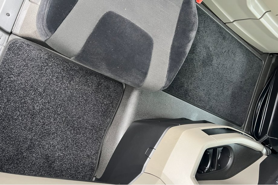 MAN TGX 2020- Textil Fußmatten Deluxe (Schwarz) Foto 4