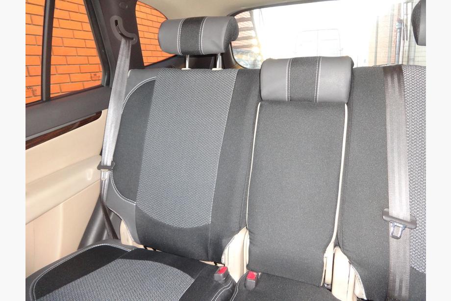 Hyundai Santa Fe 2 2006-2012 Autositzbezüge (Kunstleder↗Stoff, Premium) Foto 10
