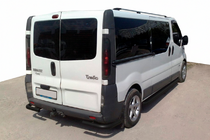 Opel Vivaro 2001–2015 Hintere Eckschutzrohre AK003 Schwarz (Edelstahl) Foto 1