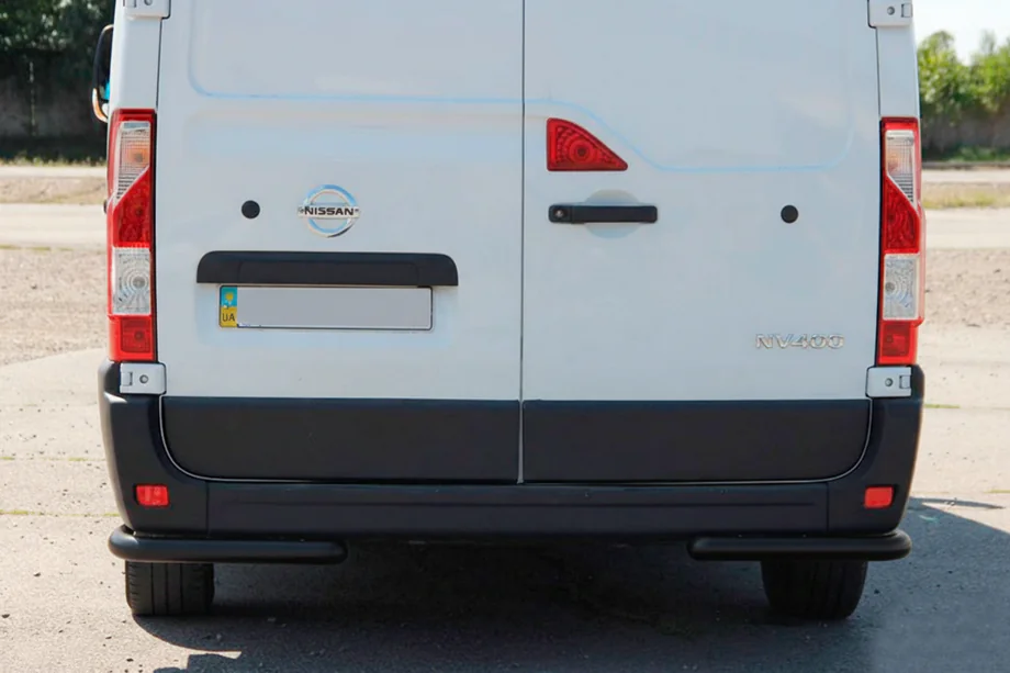 Renault Master 2011-2023 Hintere Eckschutzrohre AK003 Schwarz (2 Stk., Edelstahl) Foto 1