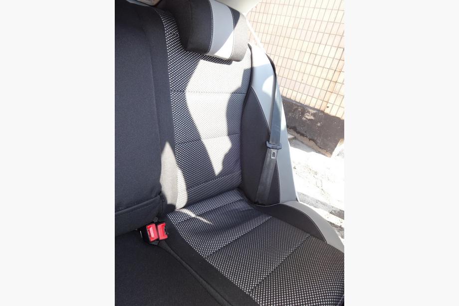 Skoda Octavia II A5 2006-2010 Autositzbezüge (Kunstleder↗Stoff, Premium) Foto 12