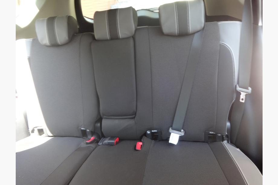 Toyota Rav 4 2013-2018 Autositzbezüge (Kunstleder↗Stoff, Premium) Foto 21