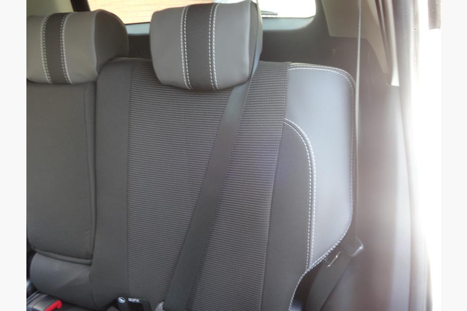 Toyota Rav 4 2013-2018 Autositzbezüge (Kunstleder↗Stoff, Premium) Foto 24