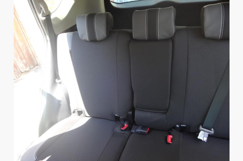 Toyota Rav 4 2013-2018 Autositzbezüge (Kunstleder↗Stoff, Premium) Foto 27