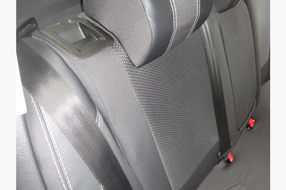 Volkswagen Passat B5 1997-2005 Autositzbezüge (Kunstleder↗Stoff, Premium) Foto 6