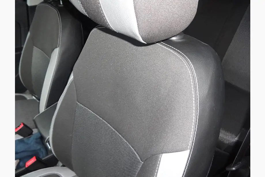 Volkswagen Passat B7 2012-2015 Autositzbezüge (Kunstleder↗Stoff, Premium) Foto 6
