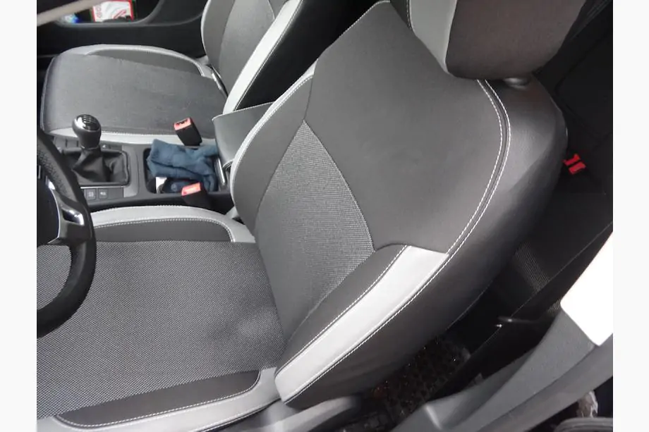 Volkswagen Passat B7 2012-2015 Autositzbezüge (Kunstleder↗Stoff, Premium) Foto 10