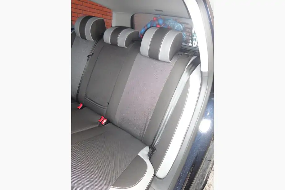 Volkswagen Passat B7 2012-2015 Autositzbezüge (Kunstleder↗Stoff, Premium) Foto 24