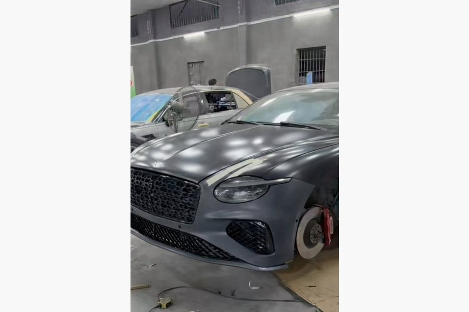 Bentley Continental GT 2003–2011 Facelift-Kit im 2025-Look Foto 3