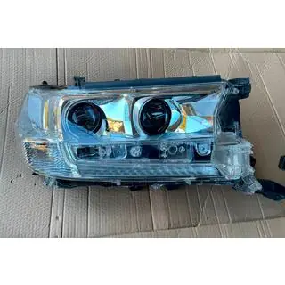 Frontscheinwerfer 2016+ (Standard, gebraucht) Toyota Land Cruiser 200 2007-2021 Foto 4