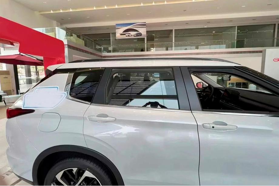 Mitsubishi Outlander 2021- OEM integrierte Dachreling (2 Stk.) Foto 5
