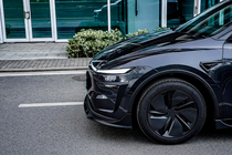 Tesla Model Y 2020- Black Warrior Bodykit-Set (für 2025+) Foto 5