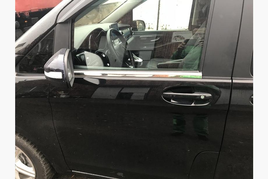 Mercedes Vito/V-class W447 2014- Fensterleisten unten Edelstahl (2 Stk.) Carmos - Türkischer Edelstahl Foto 4