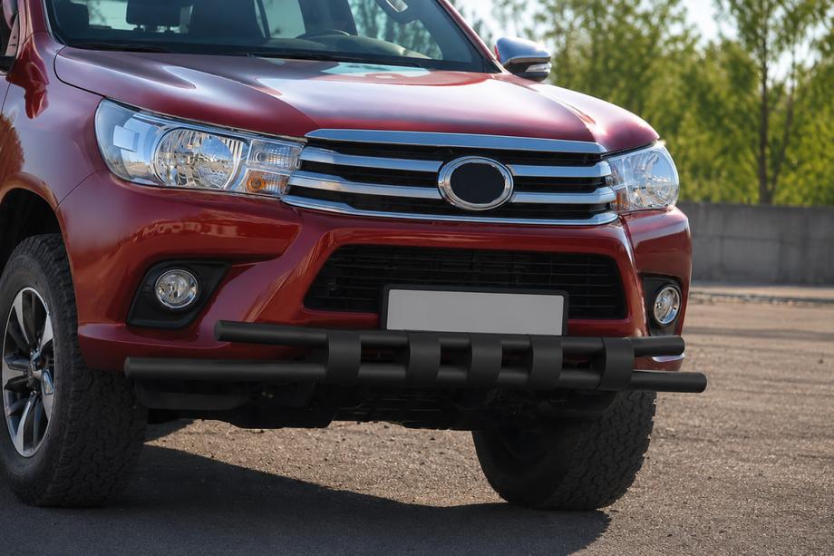 Toyota Hilux 2015- Frontschutzbügel ST015 Black (Edelstahl) Foto 3