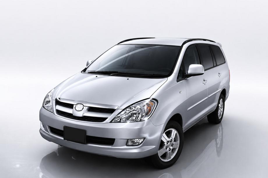 Toyota Innova 2015- Integrierte Dachreling schwarz OEM (Aluminium) Foto 1