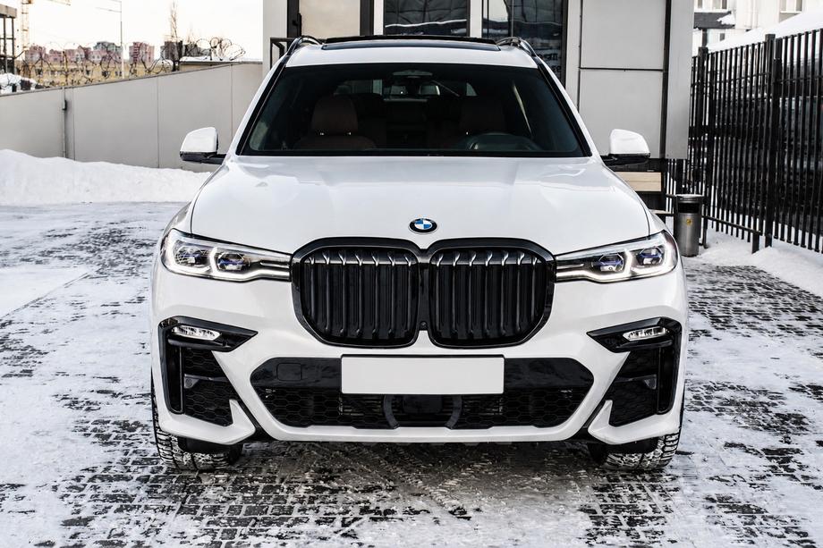 BMW X7 G07 2019- Frontstoßstange M-Sport (2019-2023) Foto 1