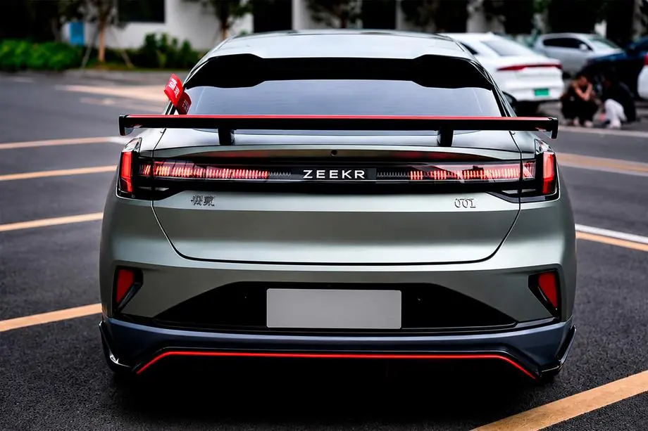 Zeekr 001 2021- Spoiler V2 (2024+, Carbon) Image