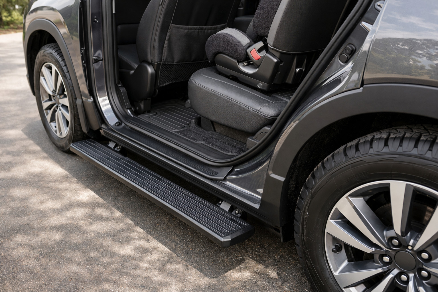 Tuningpaket fürs Familien-SUV: leichter einsteigen, Schweller sauber halten