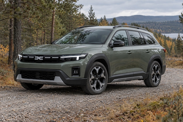 Dacia Striker: neuer günstiger Crossover-Kombi von Dacia Foto 2