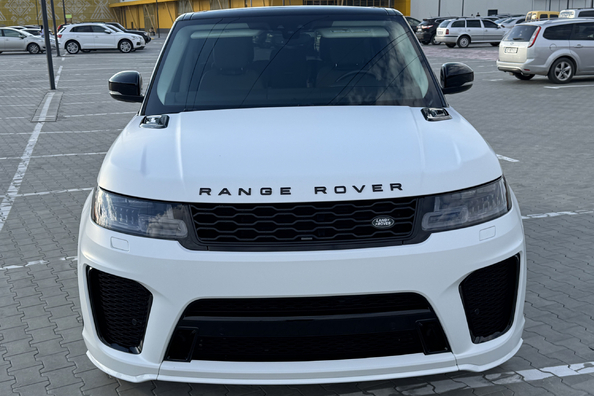Range Rover Sport L494 2018–2022: SVR-Bodykit-Montage – unsere Arbeiten