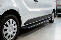 Opel Vivaro 2015-2019 Seitenschweller Tayga Black (2 Stk., Aluminium) Foto 1