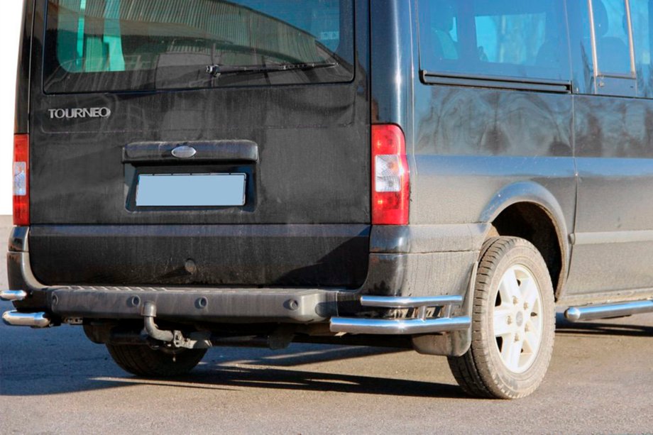 Ford Transit 2000–2014 Hintere Eckschutzrohre AK003-Double (Edelstahl) Image
