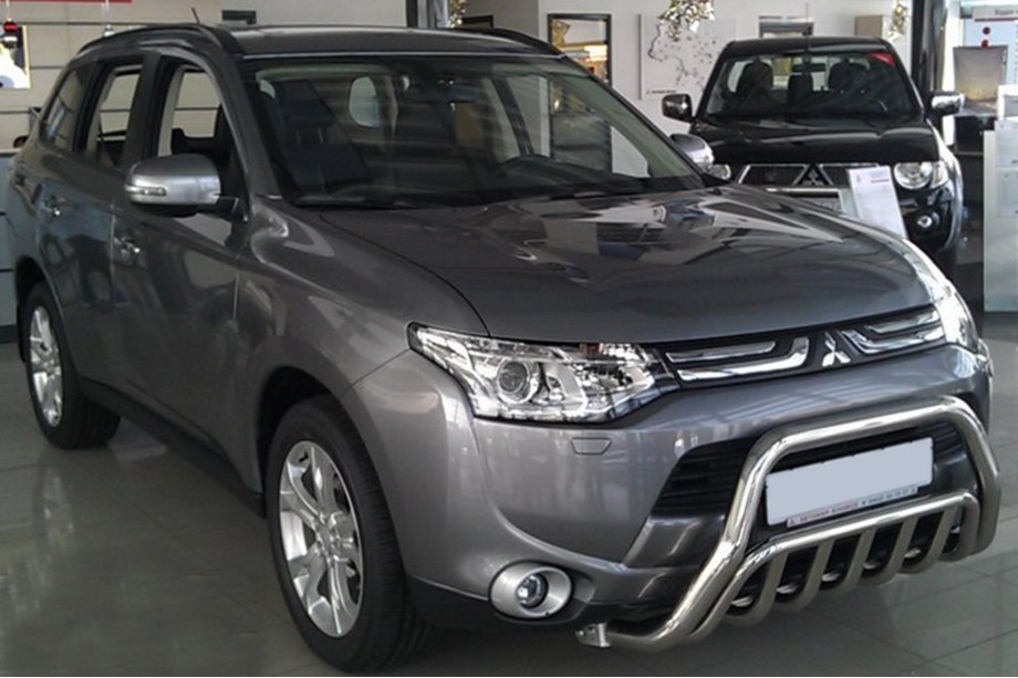 Mitsubishi Outlander 2012-2021 Frontbügel WT002 (Edelstahl) Image