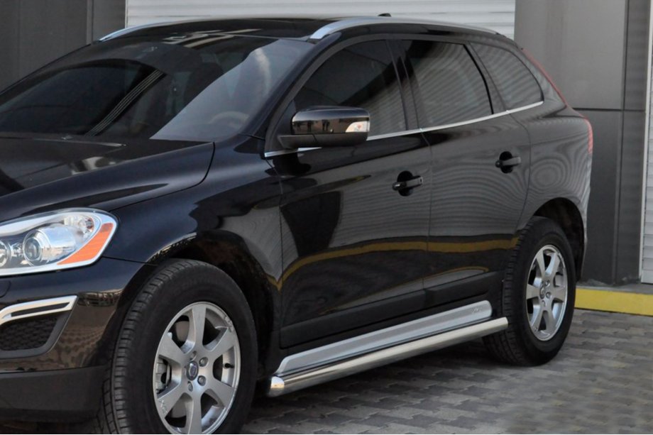 Volvo XC60 2009-2017 Seitliche Rohre BB004 (2 Stk, Edelstahl) Image