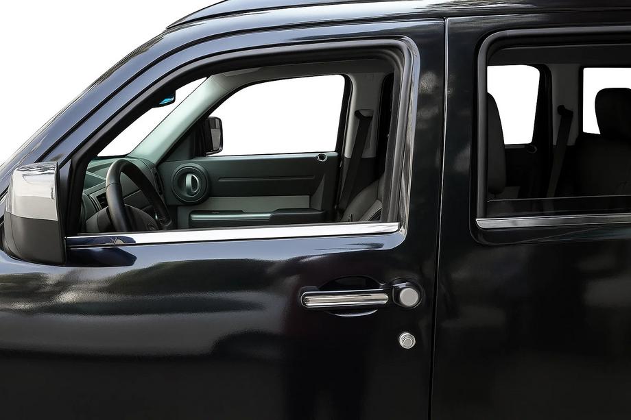 Dodge Nitro 2006-2011 Edelstahl Türgriffblenden Image