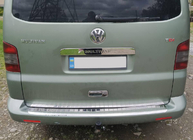 Volkswagen T5 Multivan 2003–2010 Chrom Heckklappenleiste über dem Kennzeichen (Edelstahl) Foto 5
