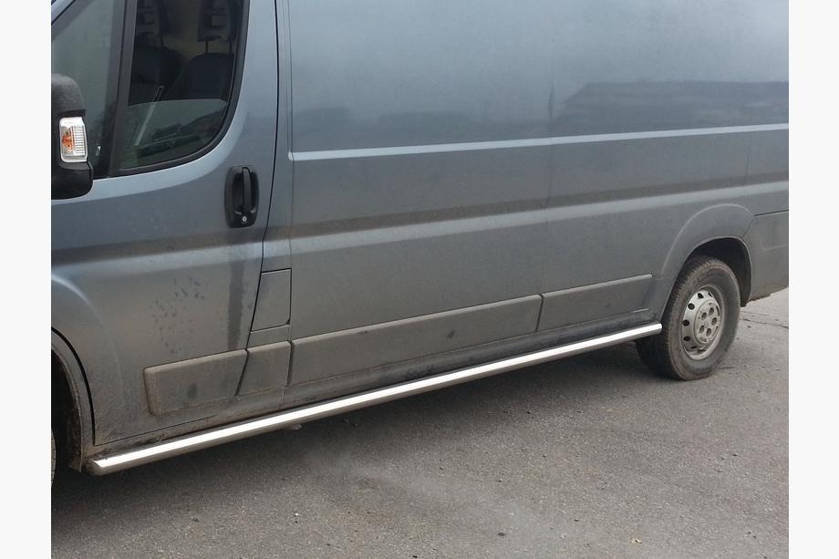 Citroen Jumper 2007-2025 Seitliche Rohre (2 Stk., Edelstahl) Image