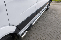 Mercedes Sprinter W906 2006–2018 Seitliche Rohre (2 Stk., Edelstahl) d60, mittlerer Radstand Foto 1