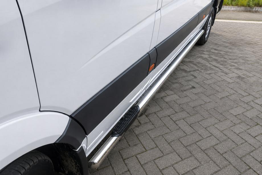 Mercedes Sprinter W906 2006–2018 Seitliche Rohre (2 Stk., Edelstahl) d60, mittlerer Radstand Image