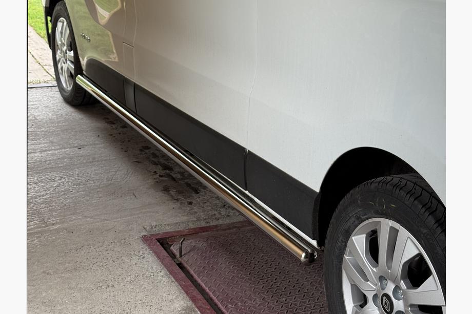 Nissan Primastar 2002-2014 Seitliche Rohre (2 Stk, Edelstahl) 60mm, Kurzer Radstand Foto 6